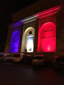 Uplighting in France's national colors